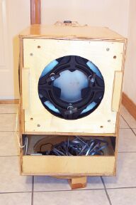 Bottom of mirror box with mirror cell